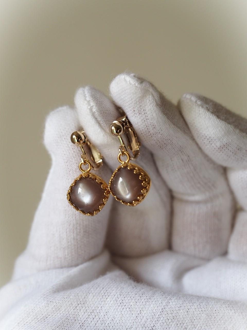 チョコレートムーンストーン10 K24GP イヤリング1枚目の画像